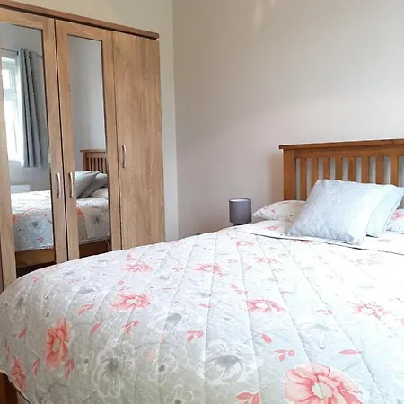 Beautiful Country Sleeps 3 בית נופש קאשל